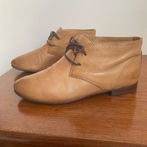 Women’s Frye Shoe
